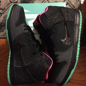 Nike sb "northern lights"